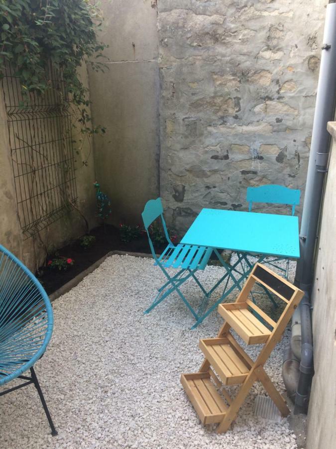 Joli Studio Plein Centre De Milly La Foret Exterior foto